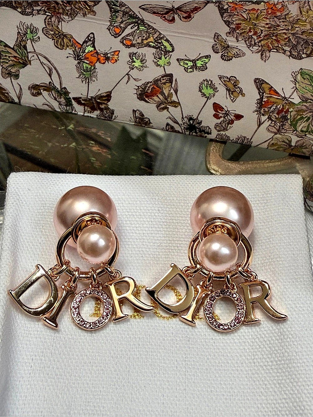 Dior